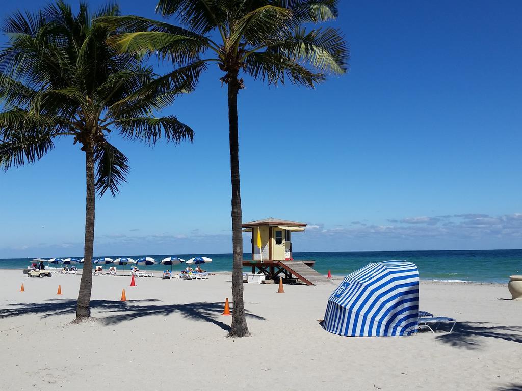 Hollywood Broadwalk Oceanside Hotel Экстерьер фото